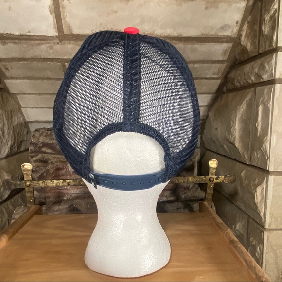 The North Face Mudder Trucker Hat Red/ Navy One Size Adjustable - Picture 5 of 8